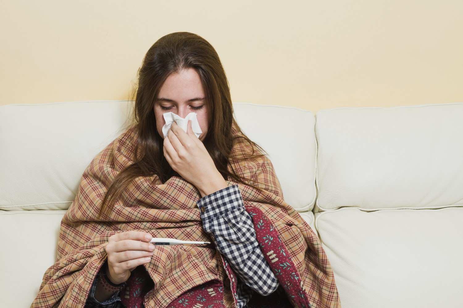 Difference between viral fever and bacterial fever symptoms
